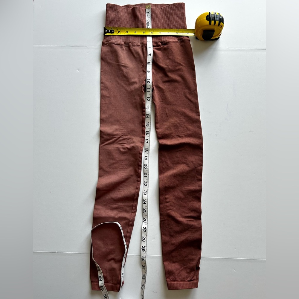 🍒NWOT Free People Movement Good Karma Leggings. Brown. Size: XS/S - Picture 6 of 7